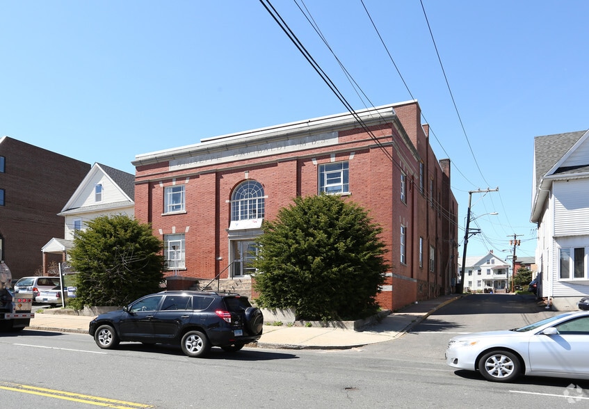 More Photos Of 54 Washington St, Middletown Office For Sale
