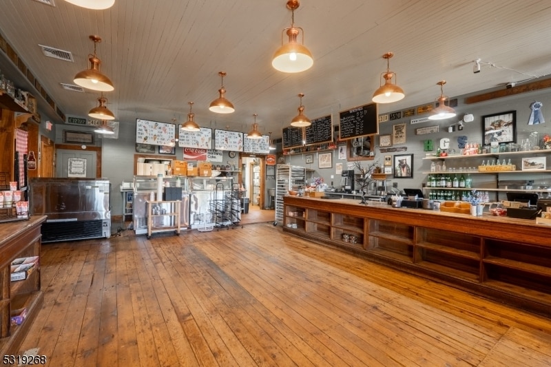 More Photos Of 283 US Highway 206 S, Branchville Restaurant For Sale