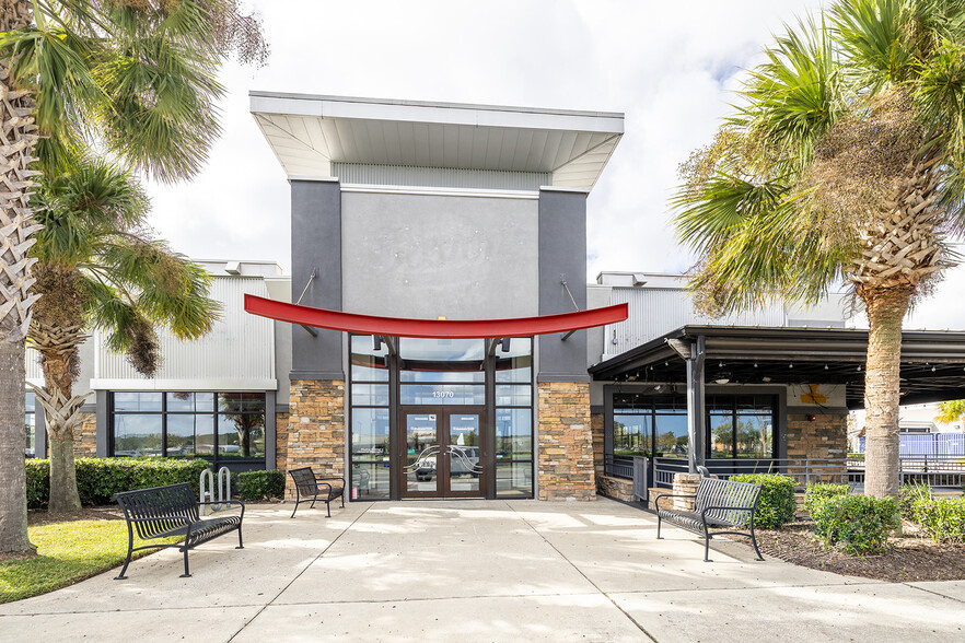 Primary Photo Of 13070 City Station Dr, Jacksonville Restaurant For Sale