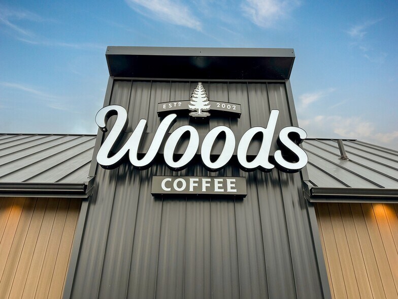 More Photos Of 10318 Evergreen Way, Everett General Retail For Sale