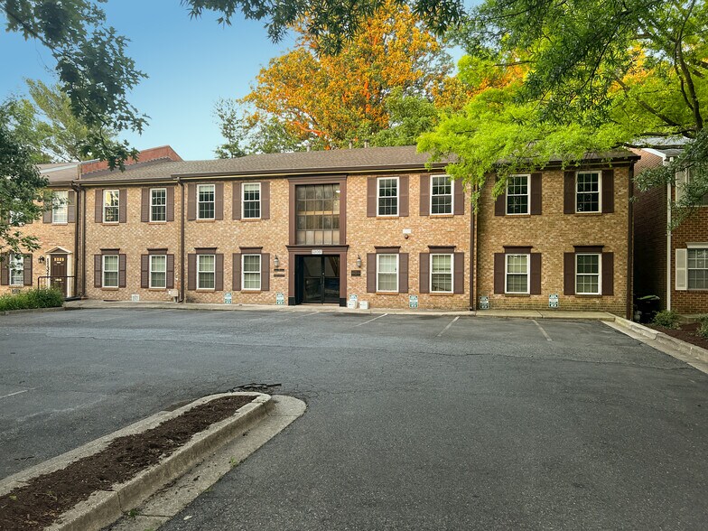 More Photos Of 11303 Amherst Ave, Wheaton Office Residential For Sale