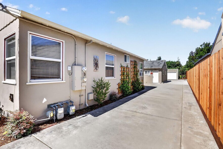 More Photos Of 20847 Chester St, Castro Valley Multifamily For Sale