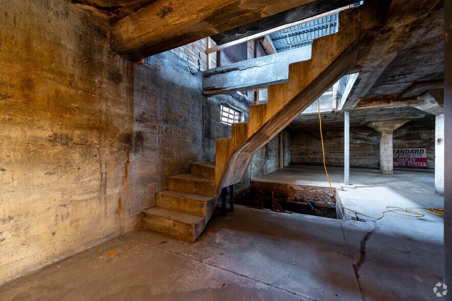 More Photos Of 229 W 1st St, Bloomington Restaurant For Sale