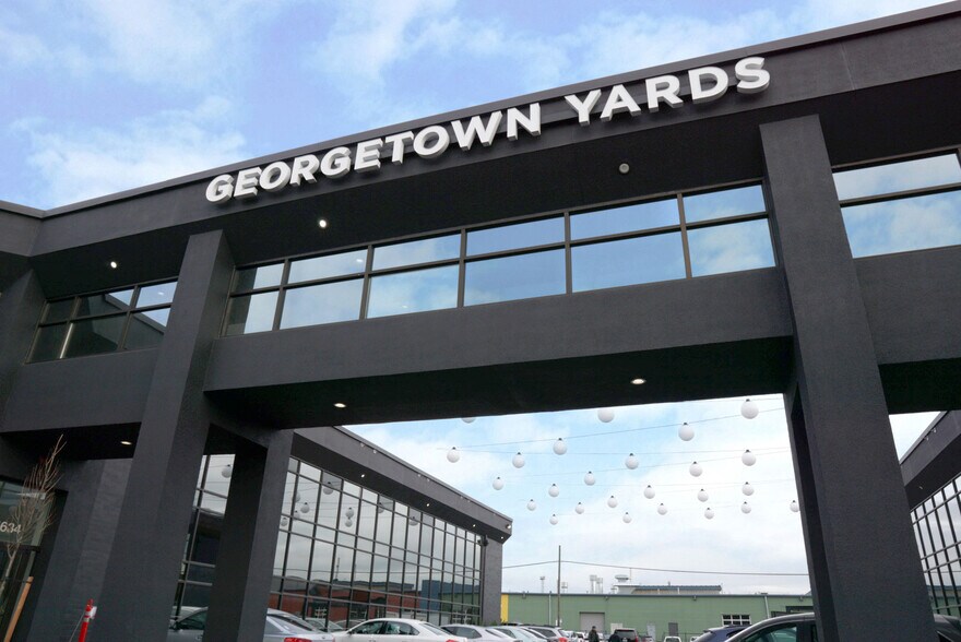 More Photos Of 4634-4636 E Marginal Way S, Seattle Unknown For Lease