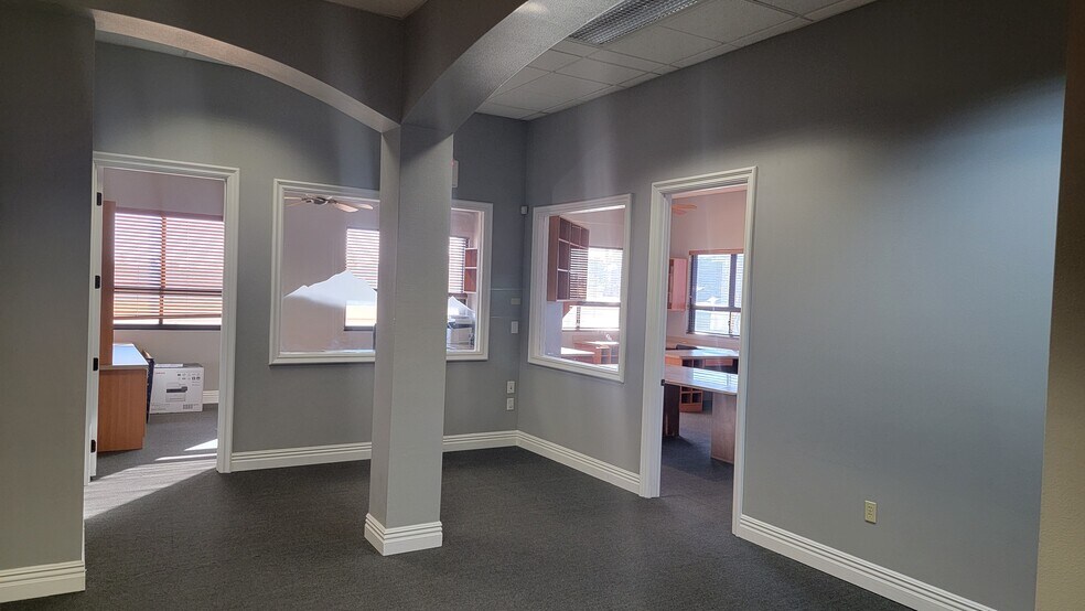More Photos Of 2575 Montessouri St, Las Vegas Loft Creative Space For Lease