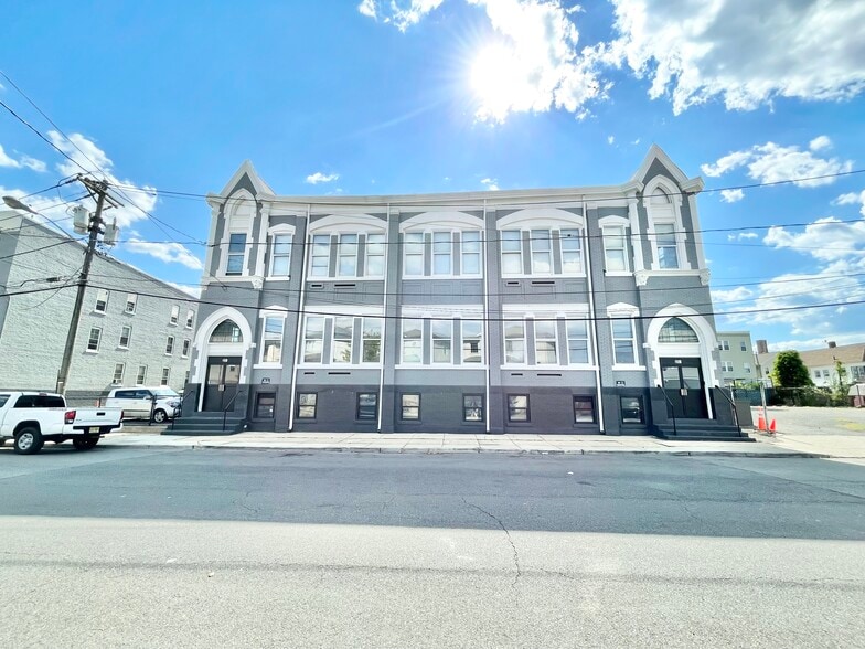 More Photos Of 214-228 Msgr Kemezis Pl, Elizabeth Schools For Sale