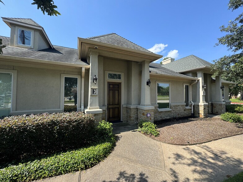 More Photos Of 11601 Spring Cypress Rd, Tomball Medical For Sale