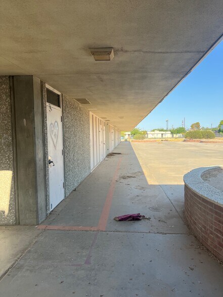 More Photos Of 401 S 3rd St, Blythe Religious Facility For Sale