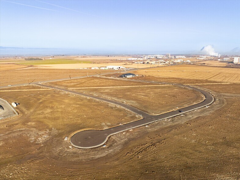 More Photos Of 119 Legacy Ln, Moses Lake Industrial For Lease