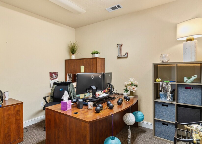 More Photos Of 3075 Crossroads Dr, Redding Light Distribution For Sale