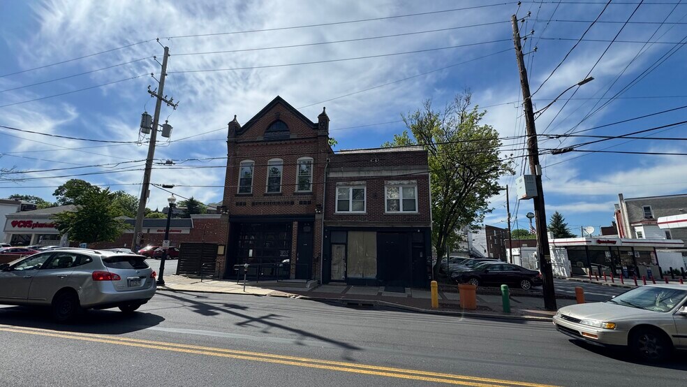 More Photos Of 215-217 Broadway, Bethlehem Restaurant For Lease