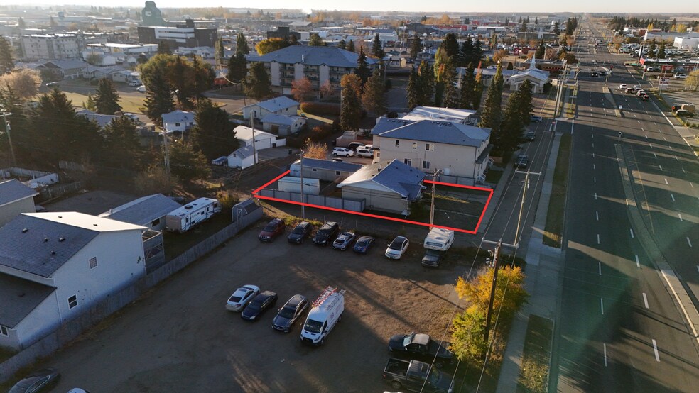 Primary Photo Of 306 Calahoo Rd, Spruce Grove Office For Sale