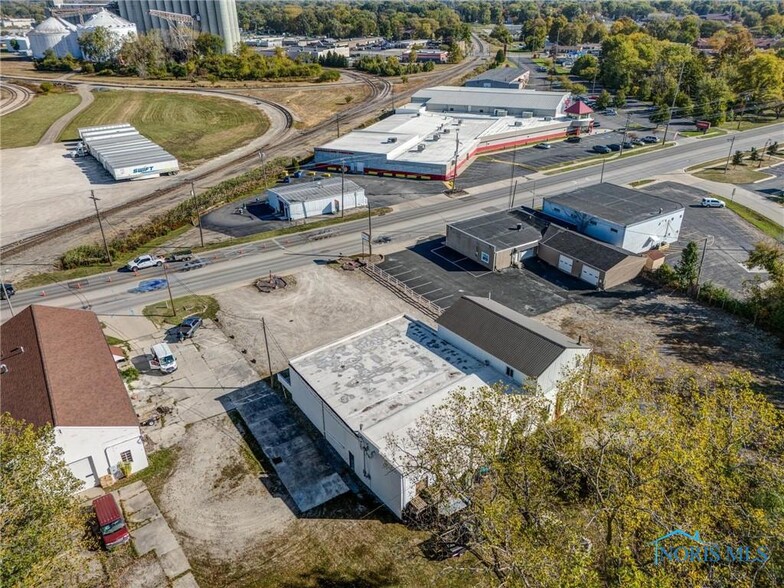 More Photos Of 322 Illinois Ave, Maumee Warehouse For Sale