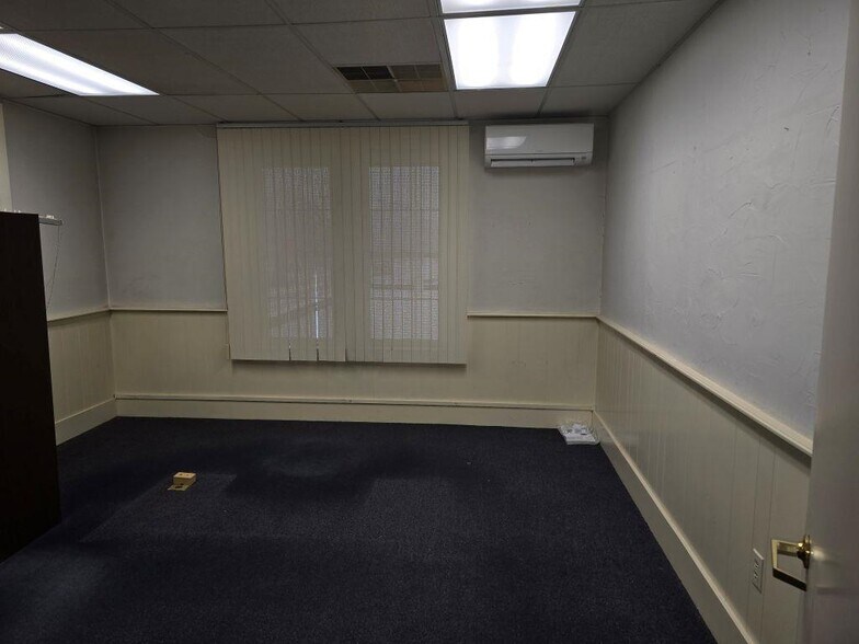 More Photos Of 209 Main St, Charlestown Storefront Retail Office For Lease