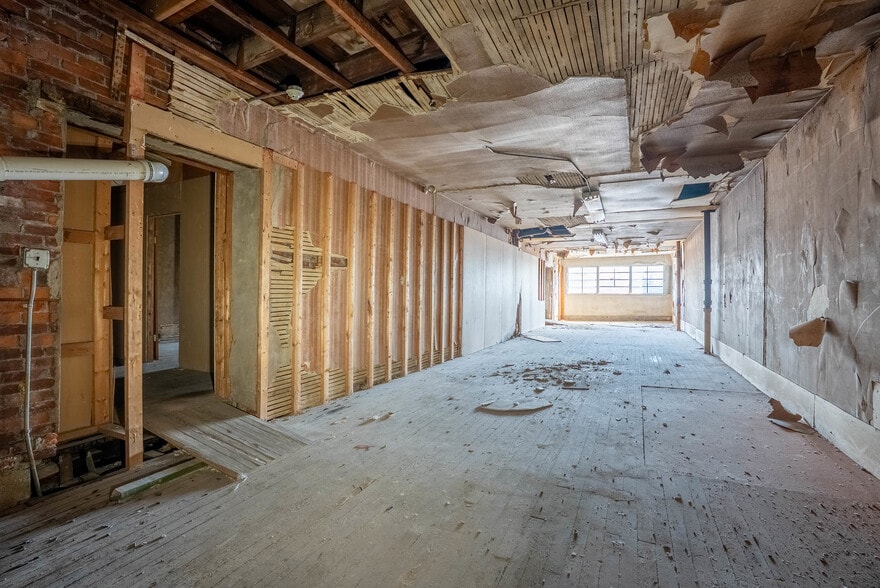 More Photos Of 14-18 N 52nd St, Philadelphia Storefront Retail Office For Sale