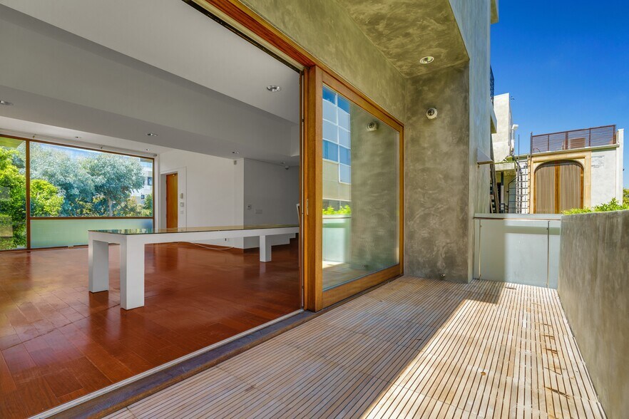 More Photos Of 1800-1808 Thayer Ave, Los Angeles Office For Lease