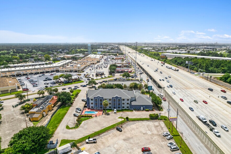 More Photos Of 17550 Northwest Fwy, Houston Hotel For Sale