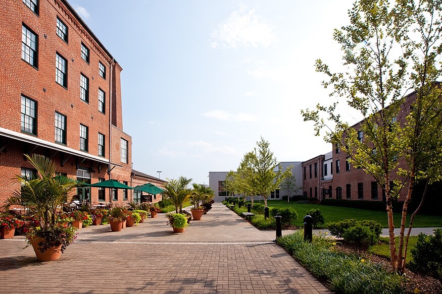 More Photos Of 921 E Fort Ave, Baltimore Office For Lease