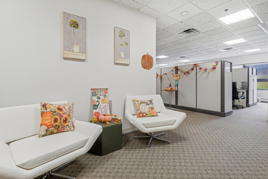 More Photos Of 1751 State Route 17A, Florida Industrial For Lease