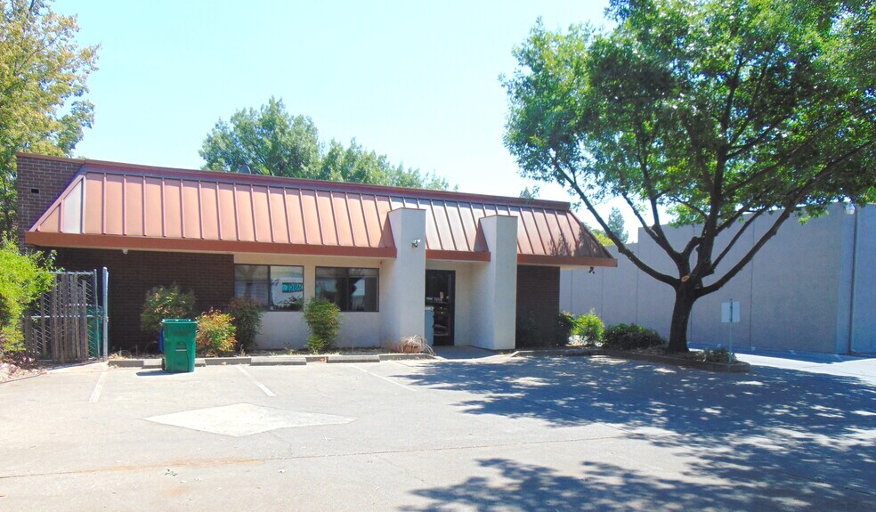 More Photos Of 1051 Mangrove Ave, Chico Office For Lease