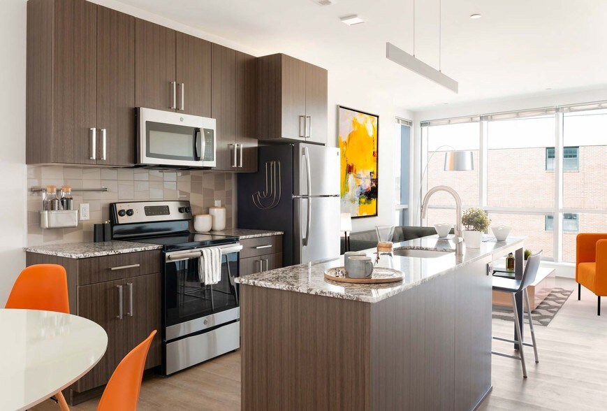 More Photos Of 190 Pleasant St, Malden Apartments For Lease