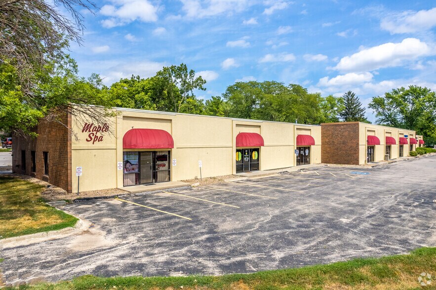 Primary Photo Of 8033 University Blvd, Clive Office For Lease