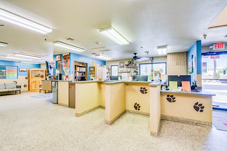 More Photos Of 1651 N Rancho Dr, Las Vegas Veterinarian Kennel For Sale