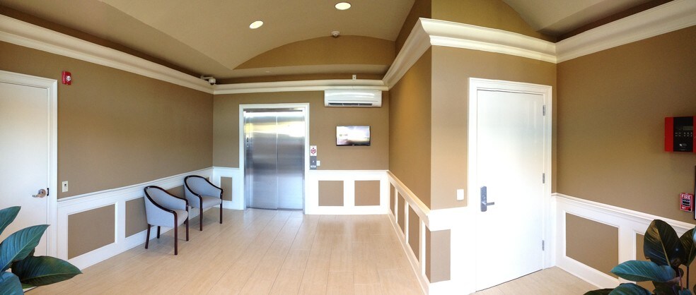 More Photos Of 353 E Six Forks Rd, Raleigh Office For Lease