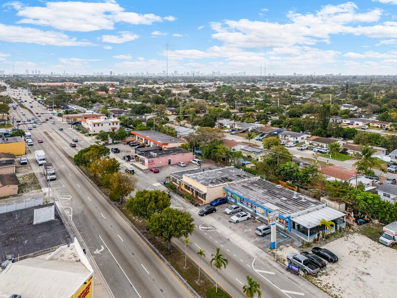 More Photos Of 6246-6252 Pembroke Rd, Miramar Storefront For Sale