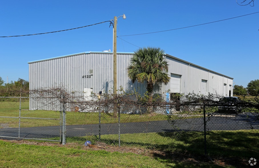 Primary Photo Of 4125 5th St, Kissimmee Warehouse For Sale