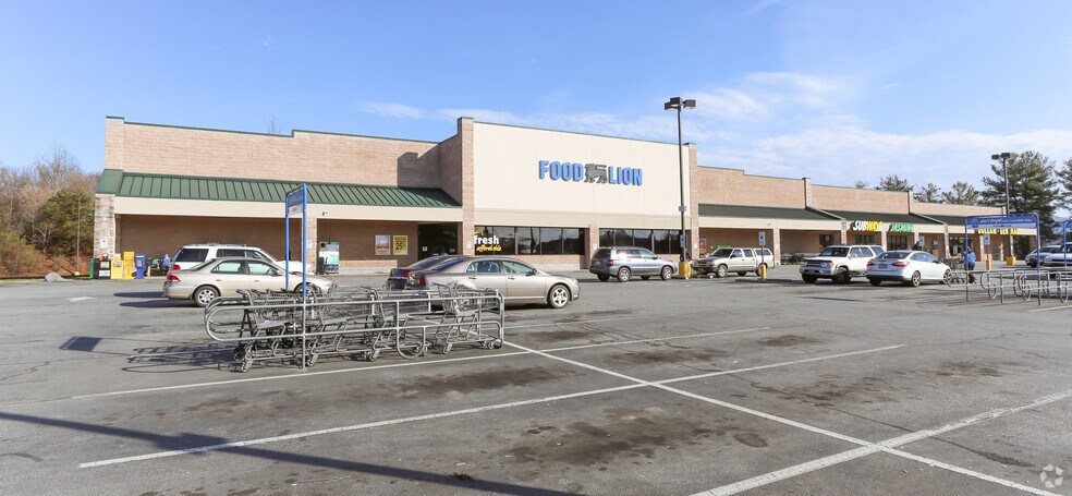 Primary Photo Of 2116 Morganton Blvd, Lenoir Unknown For Lease