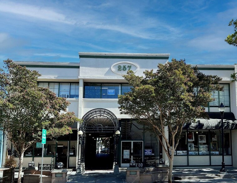 More Photos Of 257 Castro St, Mountain View Office For Lease