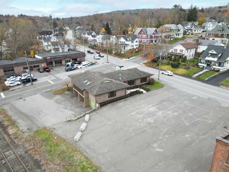 More Photos Of 95 New Litchfield St, Torrington Medical For Sale