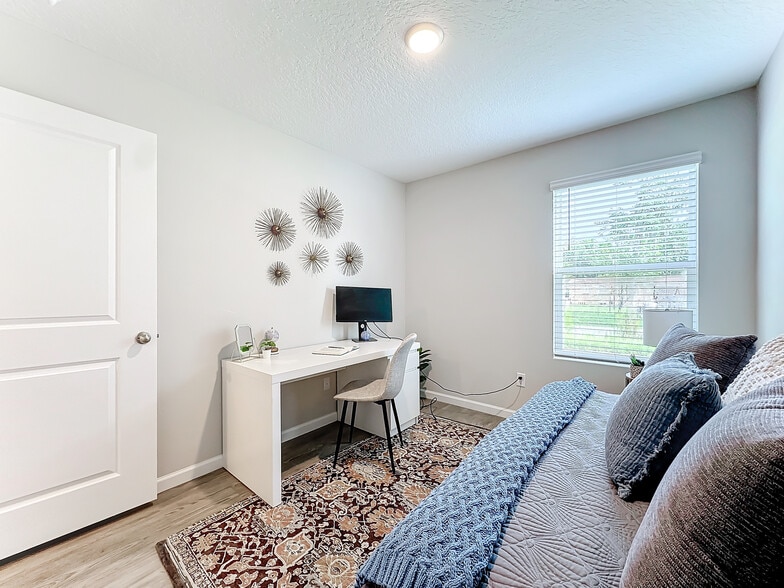 More Photos Of 6421 Breezy Oaks Way, Jacksonville Apartments For Sale