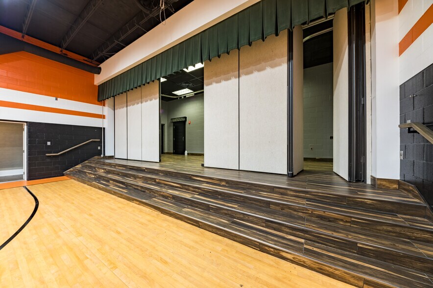 More Photos Of 145 School Rd, Mount Morris Office For Sale