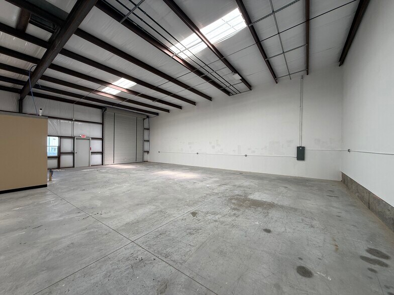 More Photos Of 141 El Chanate Dr, Canutillo Service For Lease