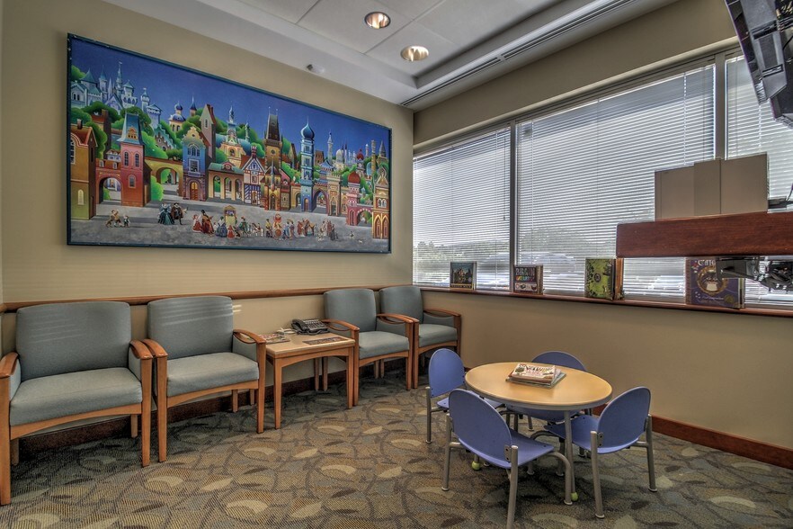 More Photos Of 2 Ivy Brook Rd, Shelton Medical For Lease