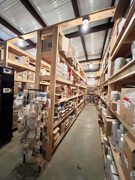 More Photos Of 11660 Highway 96, Millport Auto Repair For Lease