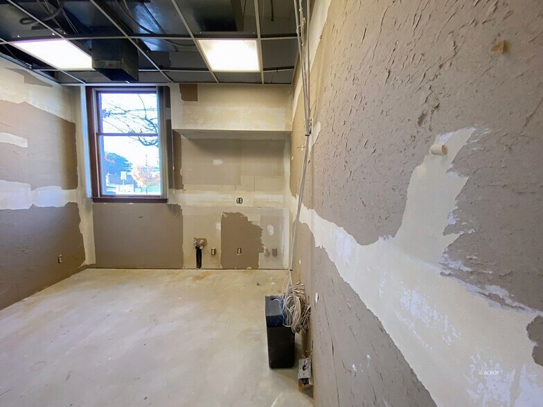 More Photos Of 368 Richland Ave, Athens General Retail For Sale