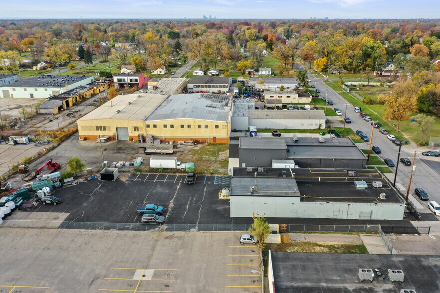 More Photos Of 12843-12851 Artesian St, Detroit Warehouse For Sale