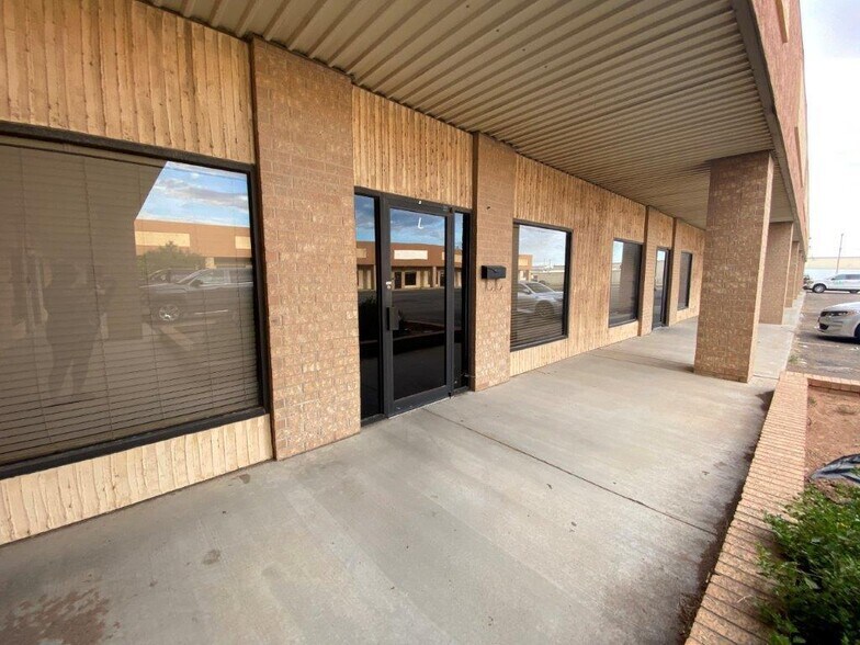 More Photos Of 2317 Field St, Odessa Coworking Space