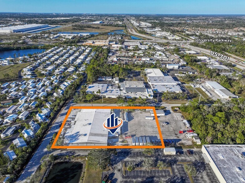 More Photos Of 1816 57th St, Sarasota Warehouse For Sale
