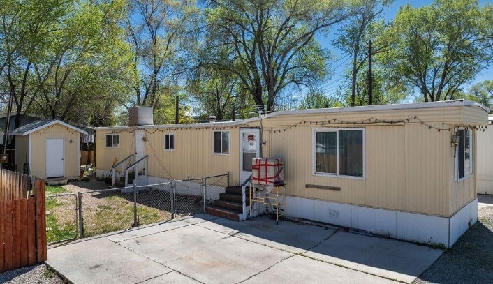 More Photos Of 2650 Carmine St, Carson City Multifamily For Sale