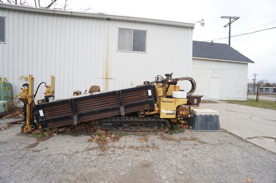 More Photos Of 36135 Bibbins St, Romulus Warehouse For Sale