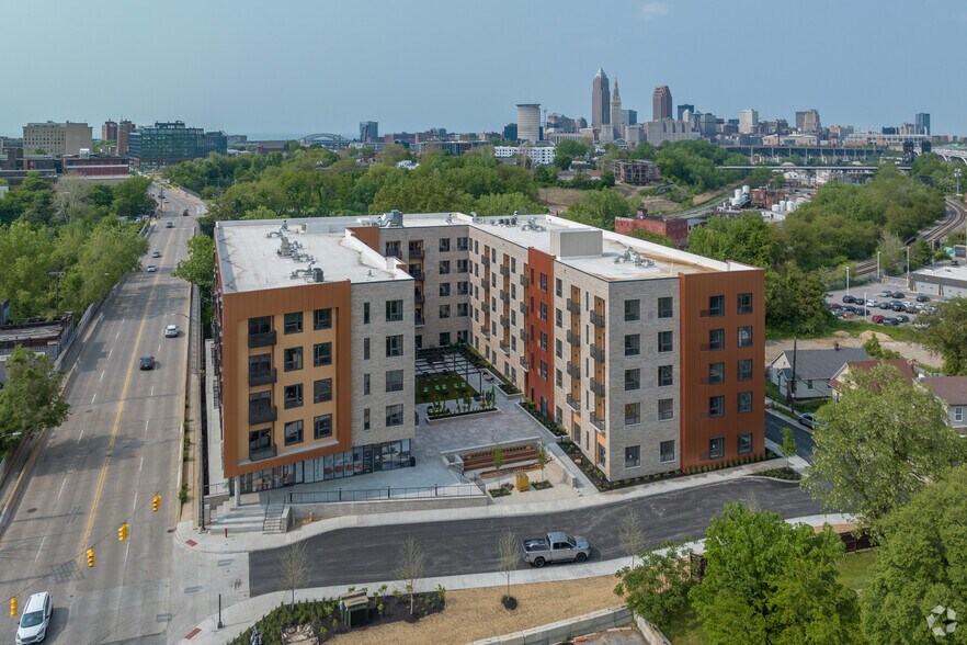 More Photos Of 2461 W 25th St, Cleveland Apartments For Lease