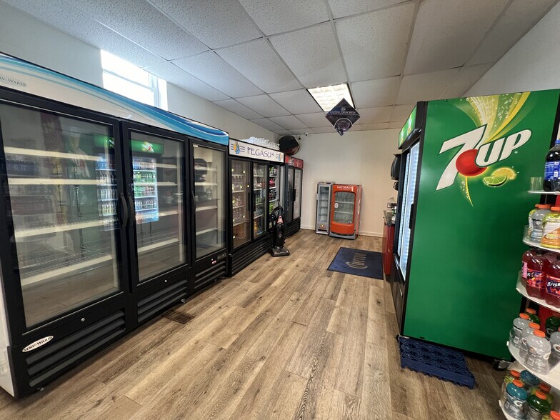 More Photos Of 2155 N 700 W, Arlington Storefront For Sale