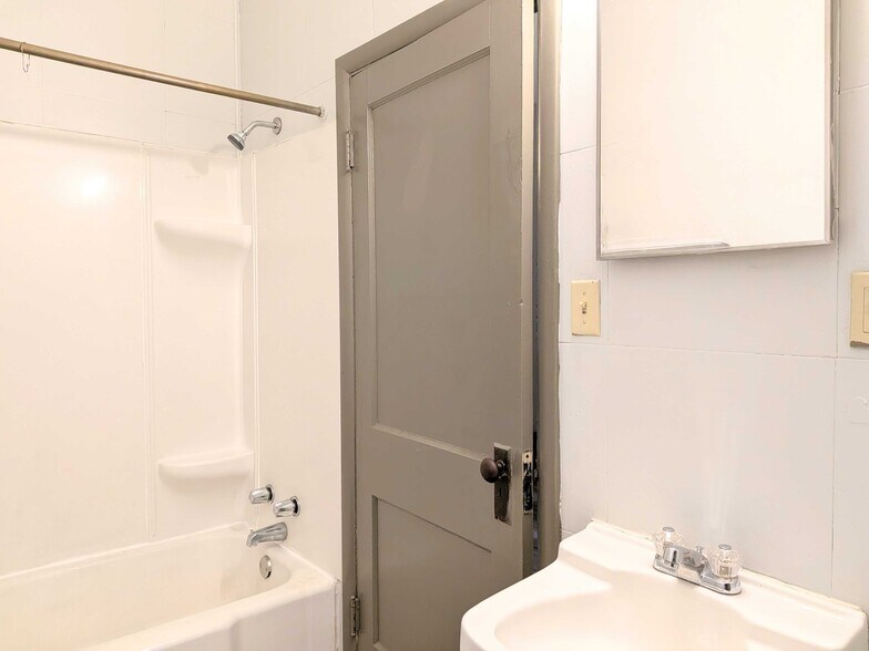 More Photos Of 18 5th St NE, Massillon Apartments For Sale