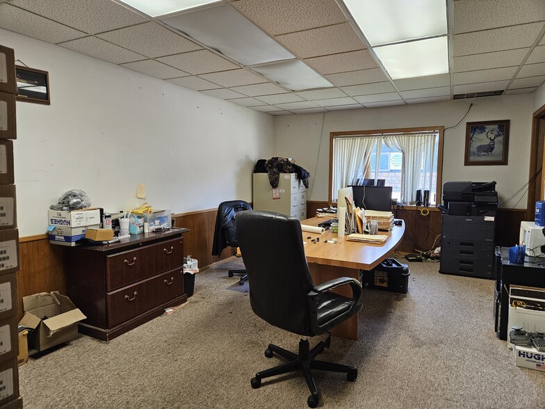 More Photos Of 3215 Christy Way S, Saginaw Flex For Sale