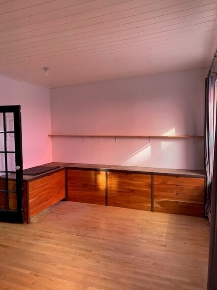 More Photos Of 298 Butler St, Brooklyn Storefront Retail Office For Sale