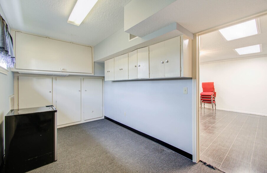 More Photos Of 7430 Rodgers Rd, Manvel Office Residential For Sale